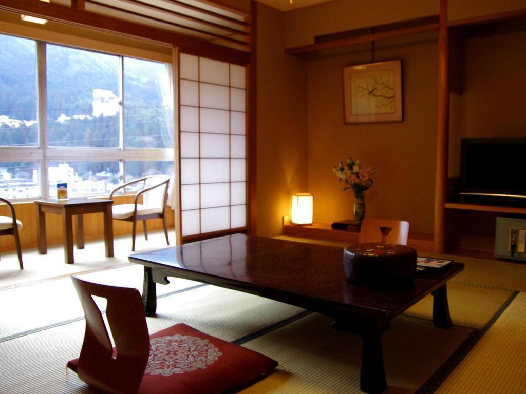 Gero Onsen Fugaku Hotel Quarto foto
